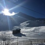 The sun is back in Arinsal but the temperature is very cold, always below zero