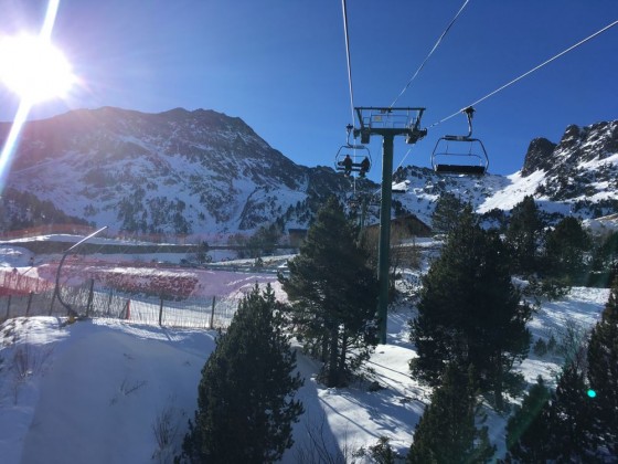The chairlift La Basera takes you to the highest area of Arcalís